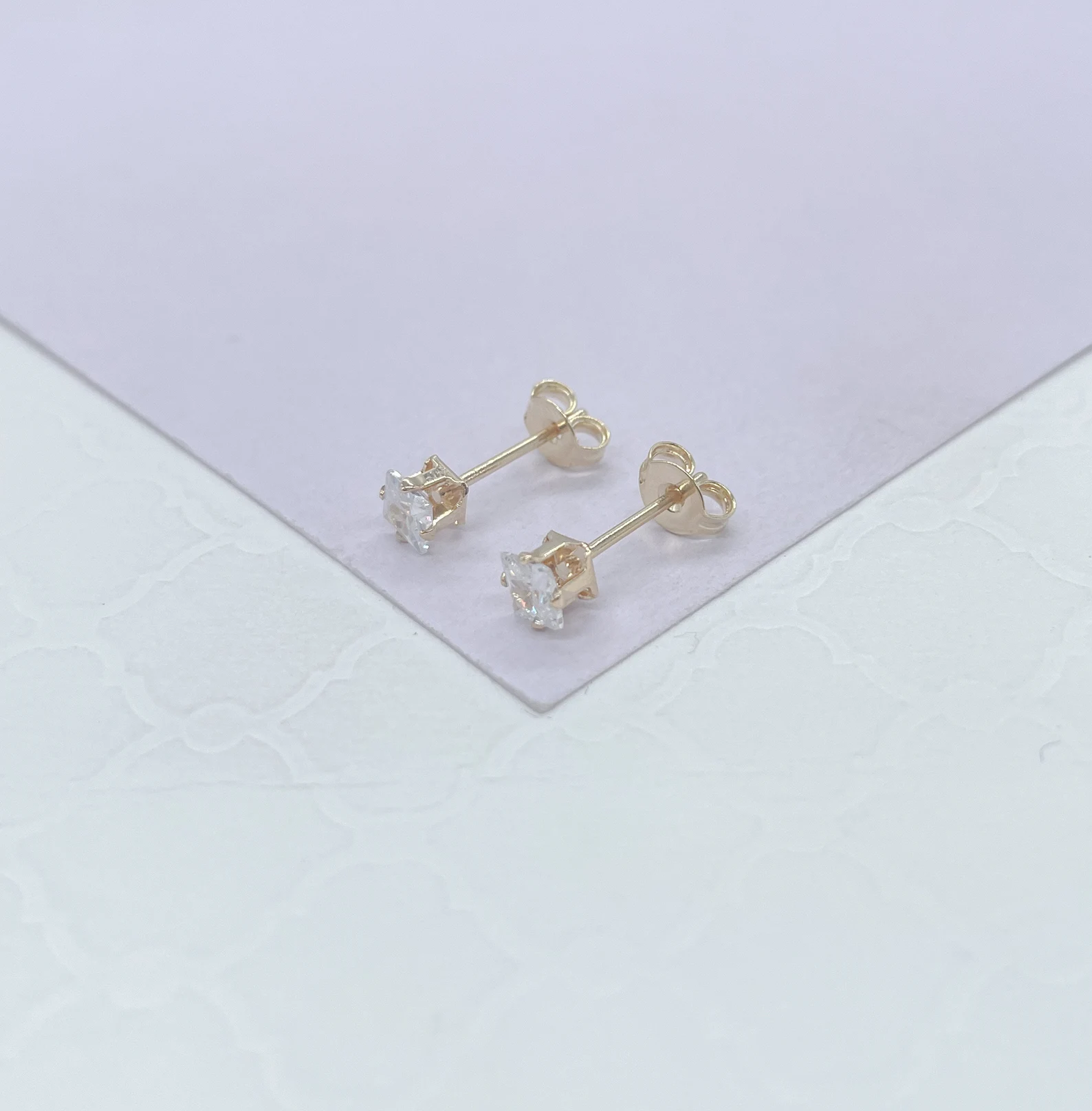 Square cut stud earrings - Image 4